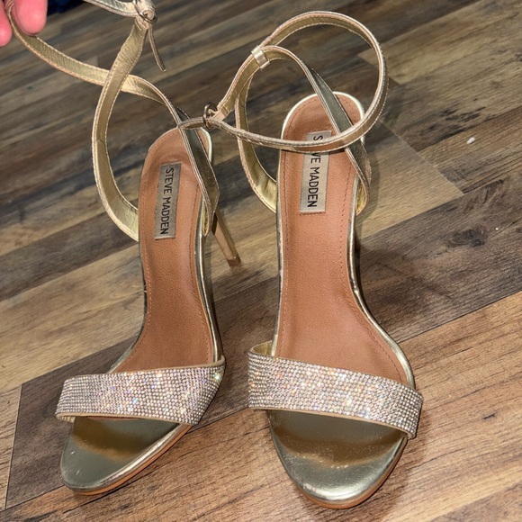 ✨Steve Madden Gold Rhinestone Strappy Heeled Sandals ✨ - Picture 2 of 6
